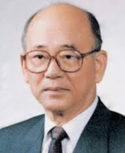 권이혁 이사장