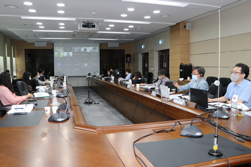 2021년 우즈베키스탄 교과서 전문가 온라인 한국문화연수 