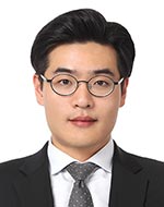 저자 사진