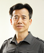 저자 사진